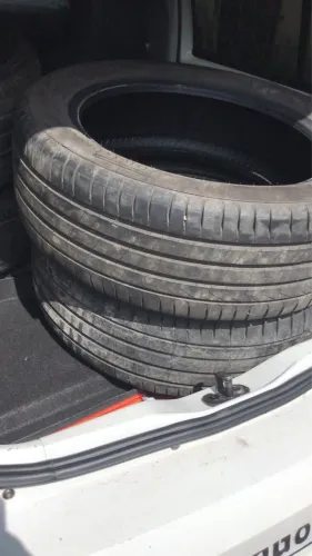 Vendo par de Pirelli scorpion 205/55 r17  