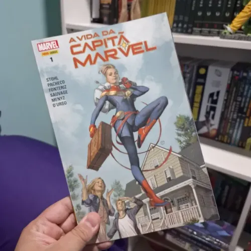 A Vida da Capitã Marvel (Capa Cartão)