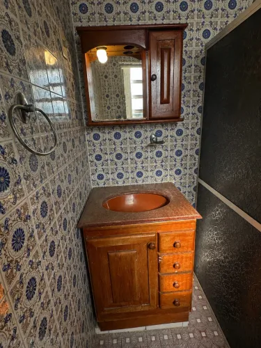 movel de banheiro retrô vintage