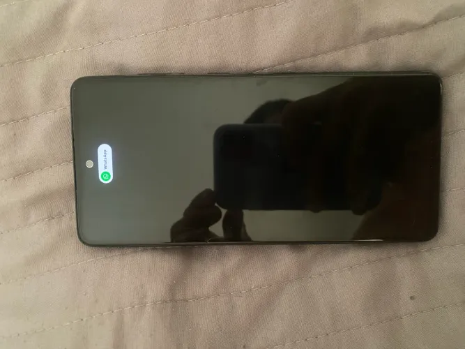 Celular a72 com trinco na tela pegar normal não interfere em nada