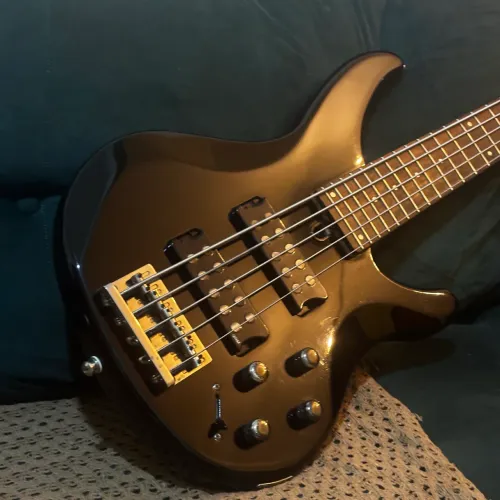 Baixo Yamaha TRBX 305 Black