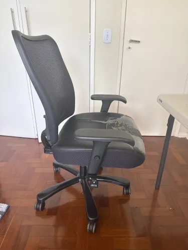 Cadeira de escritório grande 