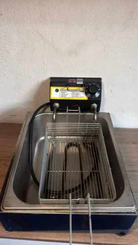 Fritadeira elétrica inox profissional de 1 cuba 110v