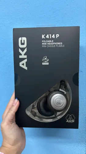 Fone de ouvido AKG K414 P preto