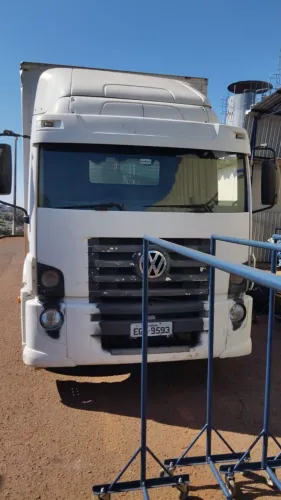 VENDE-SE CAMINHAO VOLKSWAGEM 15180 2011