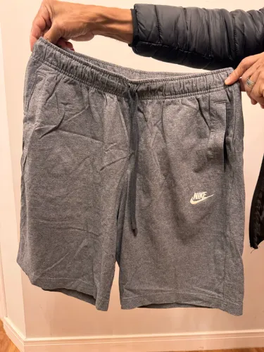 Bermuda Nike