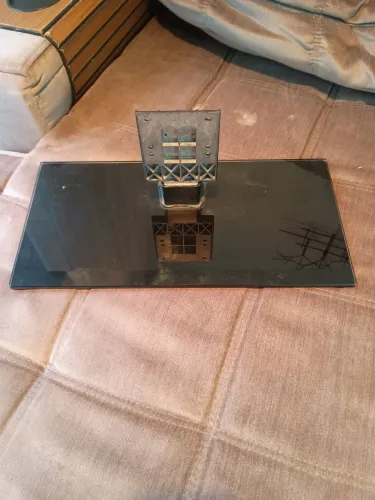 Suporte base pedestal para TV