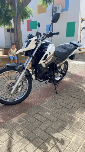 Vendo moto crosser 2022