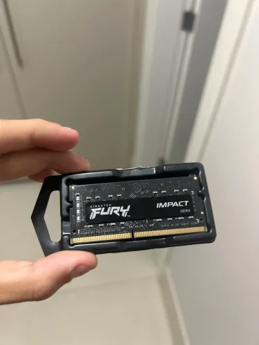 Memória RAM Para Notebook DDR4 8gb 3200Mhz CL20 Kingston Fury Impact Gamer Sodimm Preto