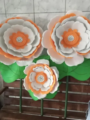 Três Flores em EVA para Festa, Decoração