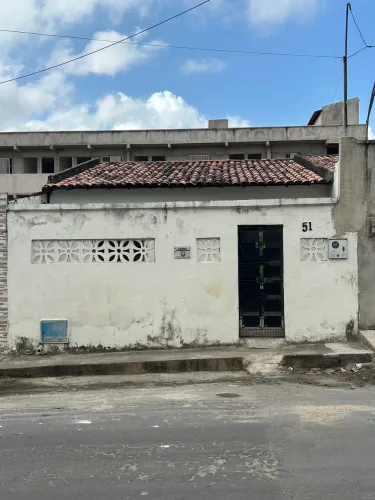 Casa no Mondubim c/ 2 quartos