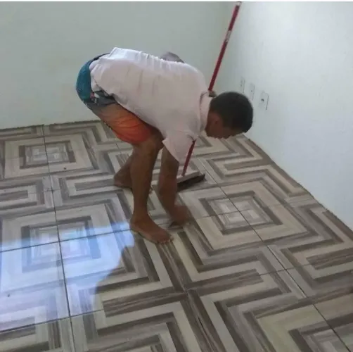 Trabalho com aplicação de cerâmicas