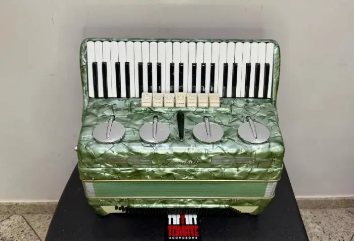 Acordeon Scandalli Brevetto