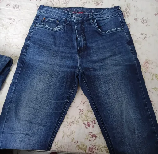 DUAS CALÇAS JEANS ARAMIS POR $120
