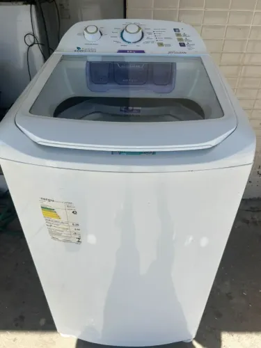 Máquina de lavar roupas Electrolux 8.5 kgs
