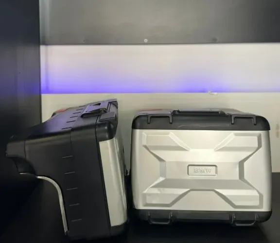 bauletos laterais BMW originais 