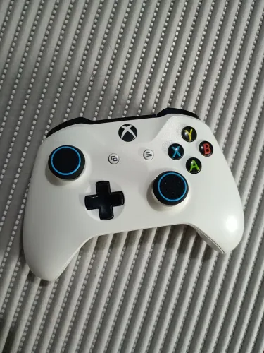 Controle Xbox One S ( Analógicos hall effect Ginfull )