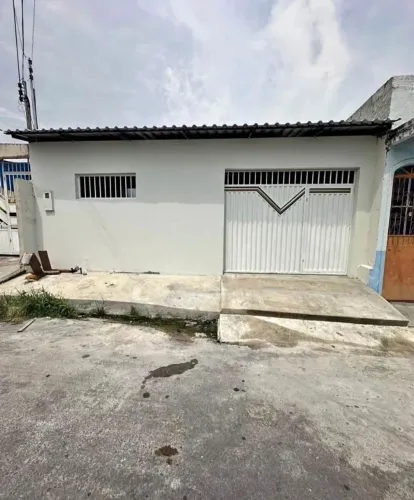 CASA NA DIVINÉIA