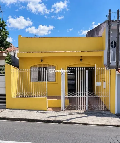 Casa com 02 quartos à venda na Vila Santana em Sorocaba/SP.