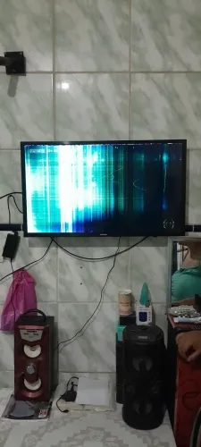Vendo TV de 32 polegadas Samsung com defeito