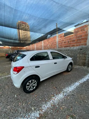 Chevrolet Onix Hatch LS 1.0 8V Flex Power Mec. 4P 2016