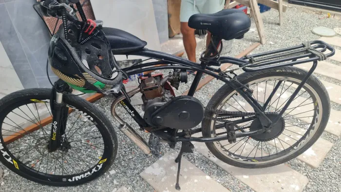 Bicicleta motorizada 4 tempo