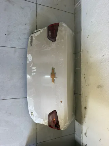 Tampa Traseira onix 2024 sedan