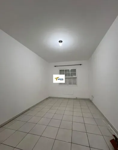 Kitnet para aluguel possui 29 metros quadrados com 1 quarto em Aparecida - Santos - SP
