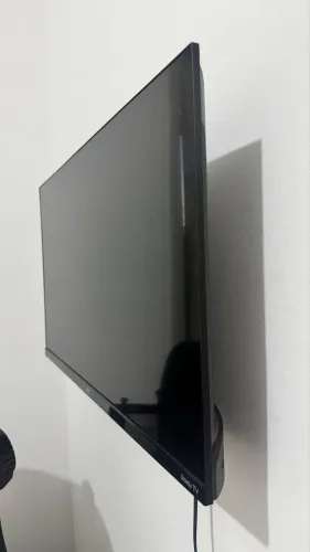 Tv AOC