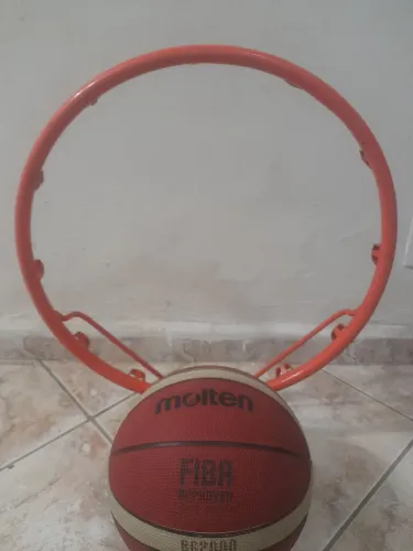 Cesta de basquete profissional junto com bola molten profissional,os dois em perfeito esta