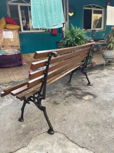 Banco Madeira Jardim com pé de ferro