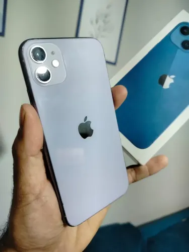iPhone 11,