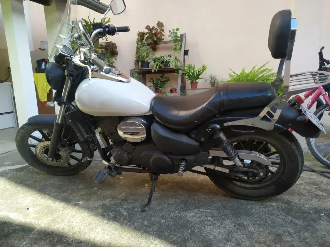 Dafra Horizon 250