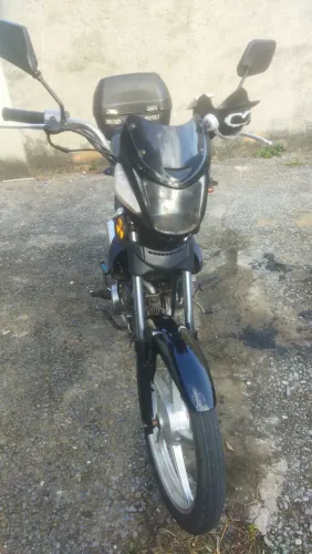 Moto muito econômica para o dia dia baixo consumo de gasolina se tiver interesse