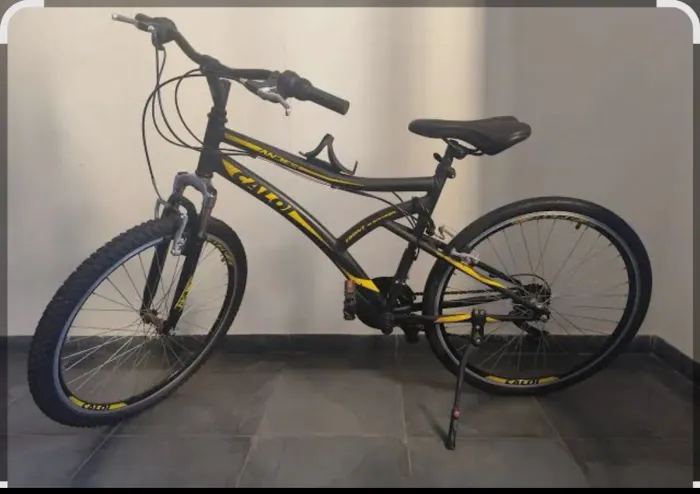Bicicleta Caloi. Semi nova. 1 ano de uso. Toda revisada.