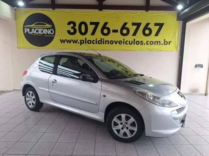 Peugeot 207 XR 1.4 Flex 8V 3P 2012