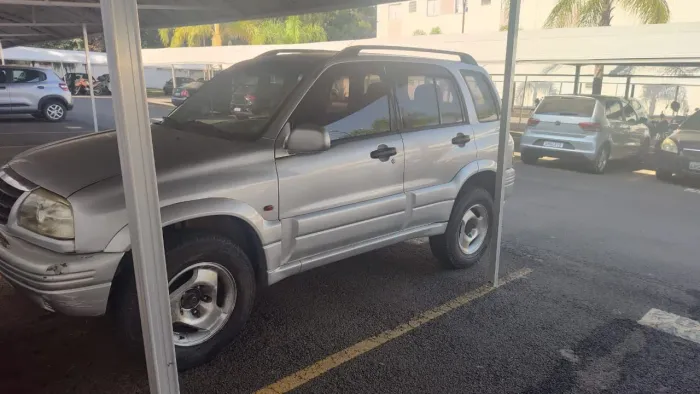 Suzuki Grand Vitara 2.0 16V 4x2/4x4 5P Aut. 2000