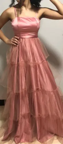 Vestido rosa canela