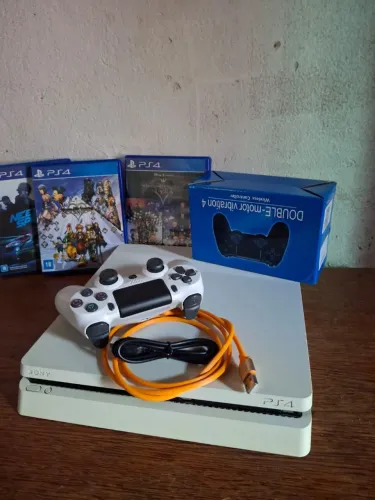 Ps4 SLIM 2 controles 