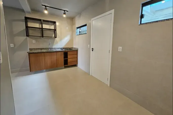 ? APARTAMENTO PARA LOCAÇÃO - APTO 208 ?