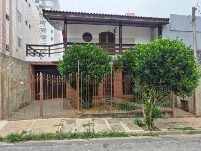 Sobrado para Venda em Sorocaba, Vila Jardini, 3 dormitórios, 3 suítes, 5 banheiros, 3 vaga