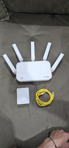 Roteador WIFI ZTE e Switch ZTE - Wifi 6 com 5 antenas