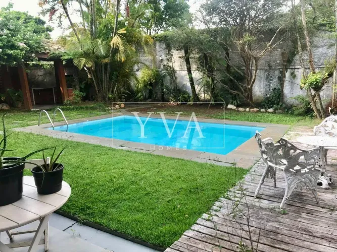 Casa com piscina 500 m², 4 quartos sendo 2 suítes para alugar no bairro Jardim Guedala.