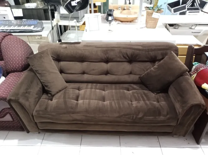 Sofá Suede Marrom 2 lugares