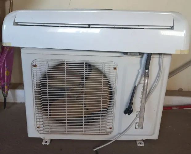 SPLIT 12000 BTU'S.