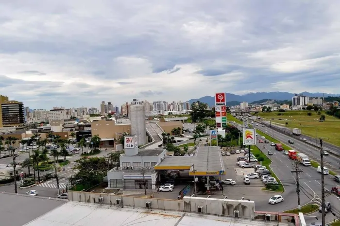 Vendo Sala Comercial no Itaguaçu Trade Center - Barreiros, São José SC