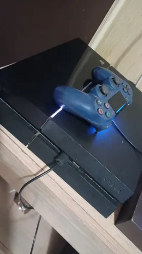 PS4 Fat 500GB + Controle + Cabo de força - Funcionando perfeitamente