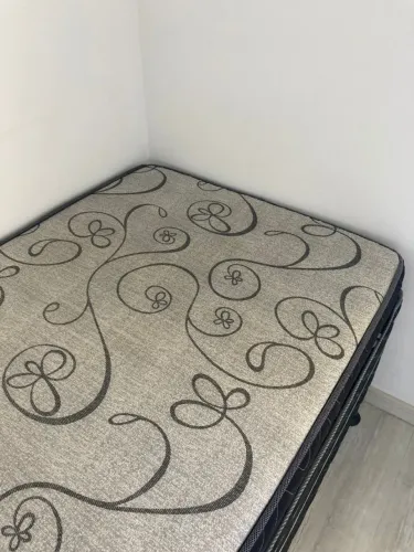 VENDE-SE COLCHÃO DE SOLTEIRO + BASE BOX ORTOPÉDICO