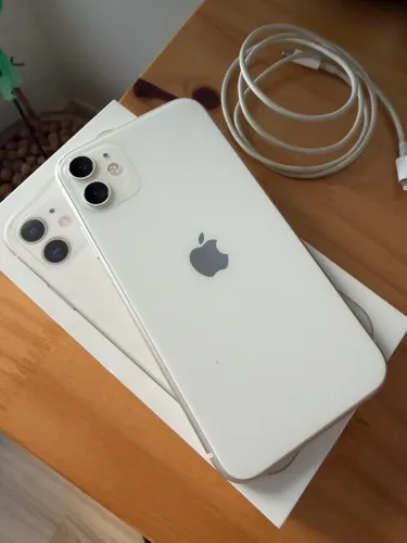 iPhone 11 - 128Gb Branco 