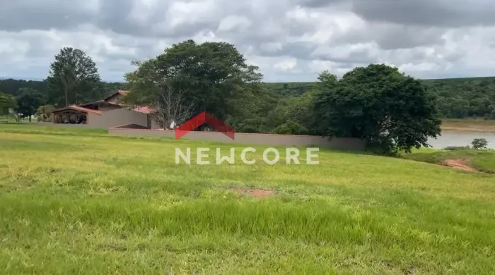 Lote em condomínio em 308 - Terras de Santa Cristina - Paranapanema/SP